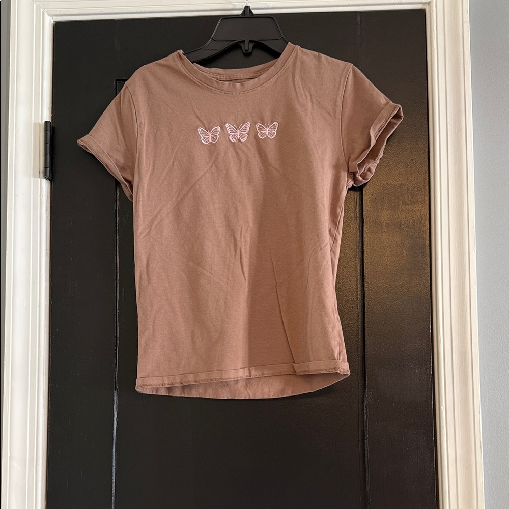 Short Sleeve Tee with Pink Butterfly Embroidery